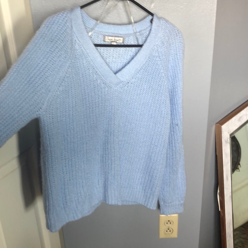 LIGHT BLUE SWEATER